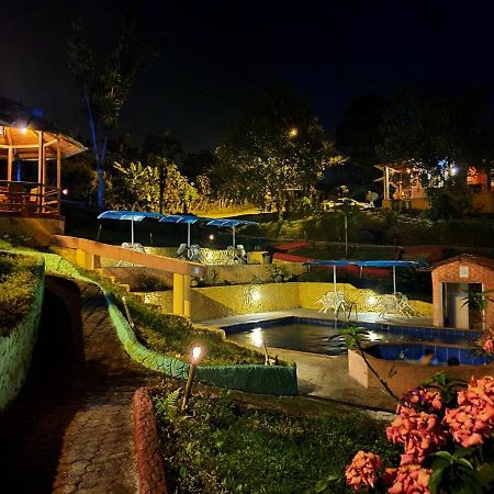 Hosteria Kasadasa Santo Domingo de los Colorados Exterior foto