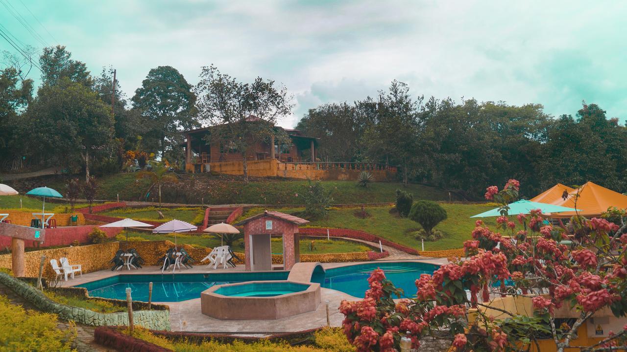 Hosteria Kasadasa Santo Domingo de los Colorados Exterior foto
