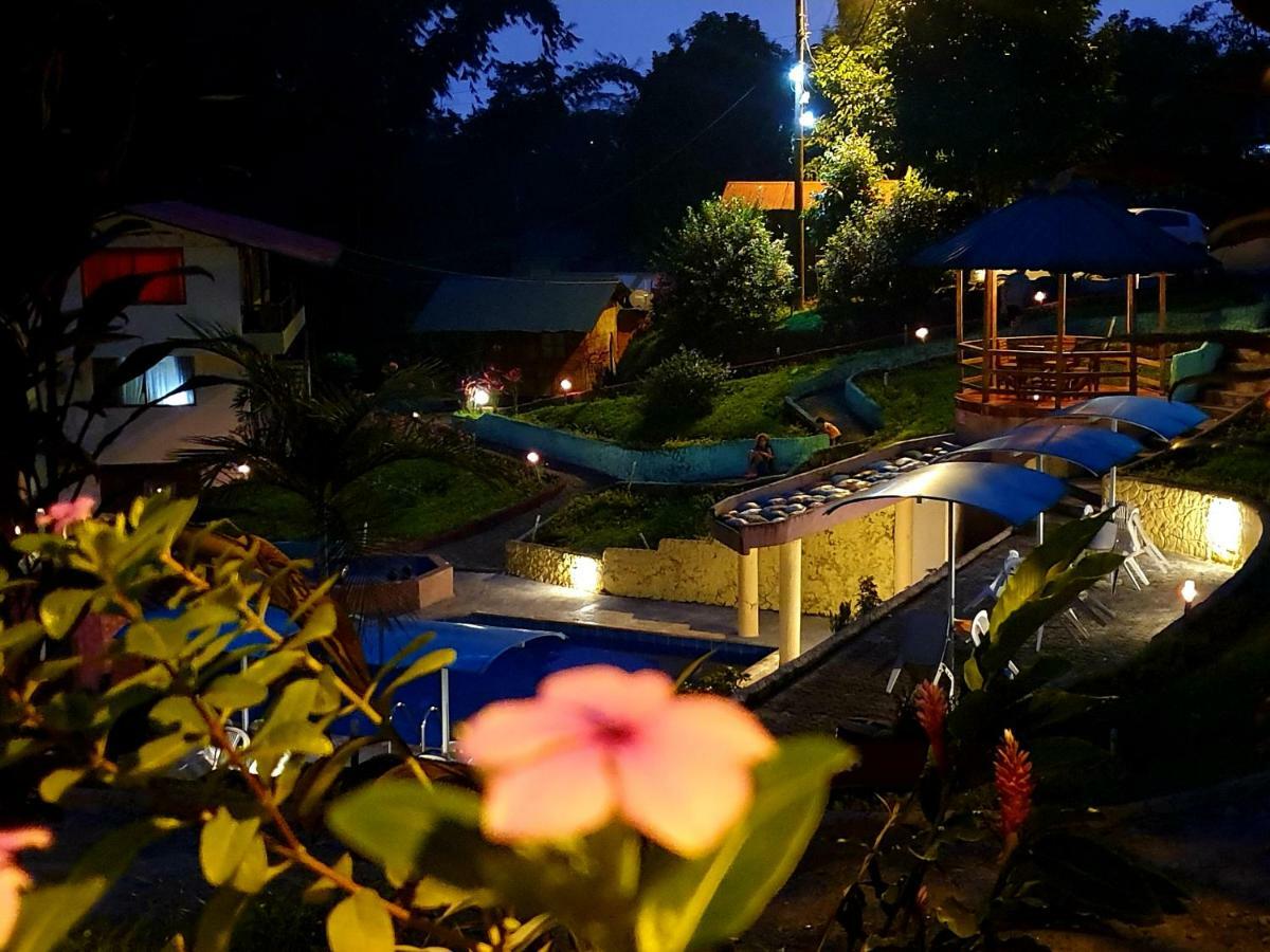 Hosteria Kasadasa Santo Domingo de los Colorados Exterior foto