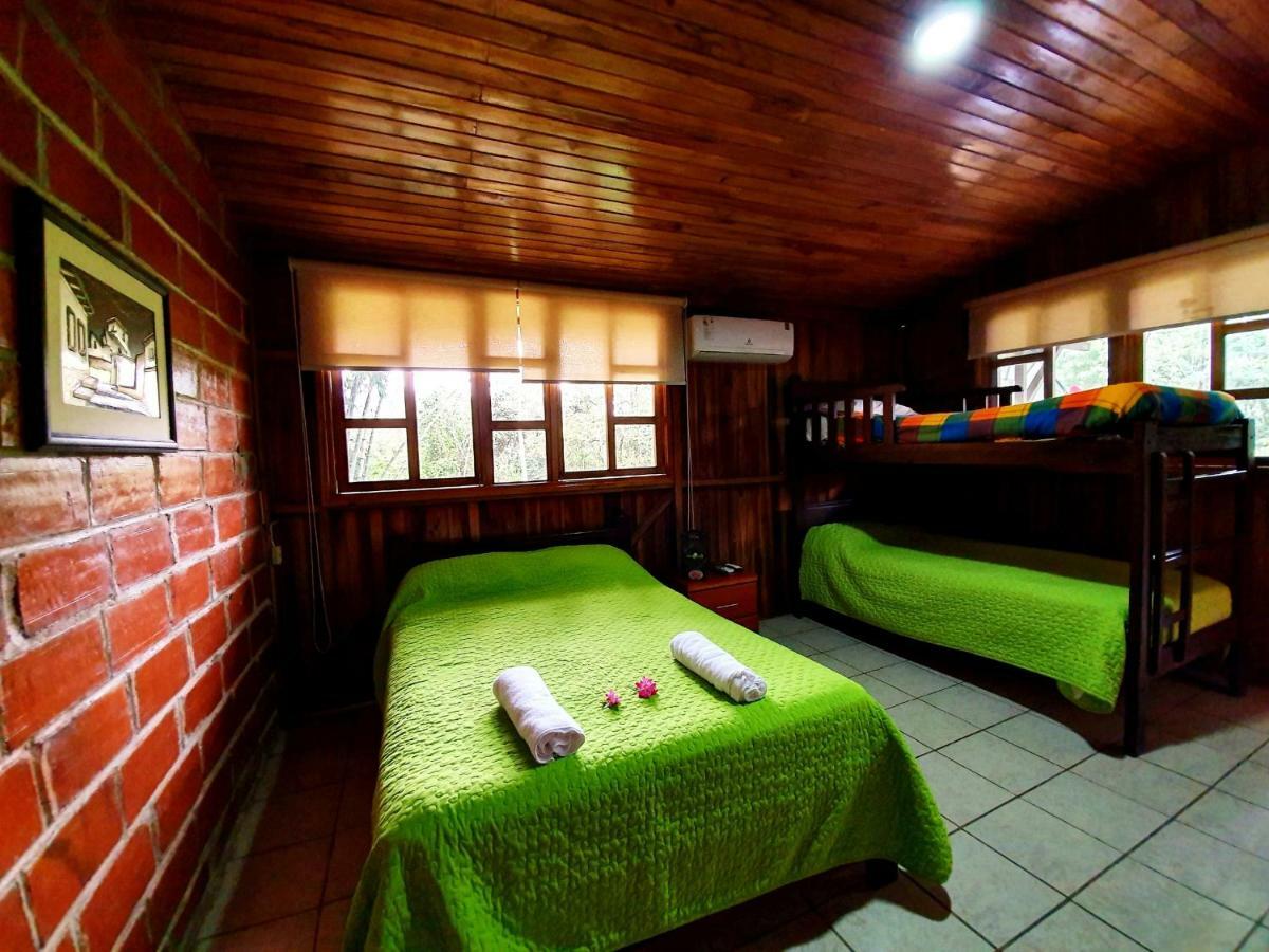 Hosteria Kasadasa Santo Domingo de los Colorados Exterior foto