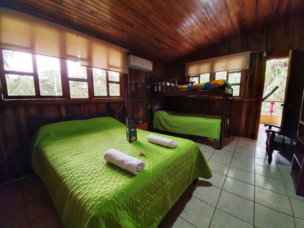 Hosteria Kasadasa Santo Domingo de los Colorados Exterior foto