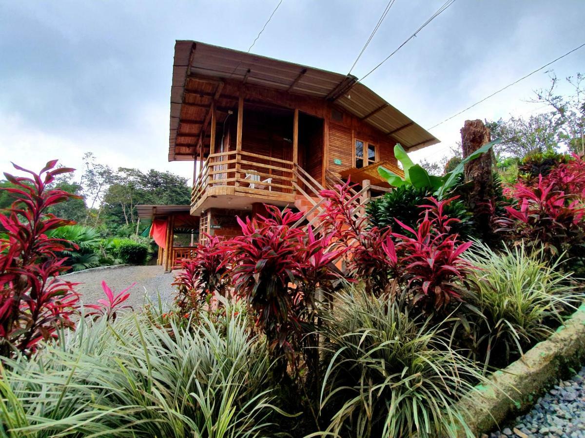 Hosteria Kasadasa Santo Domingo de los Colorados Exterior foto